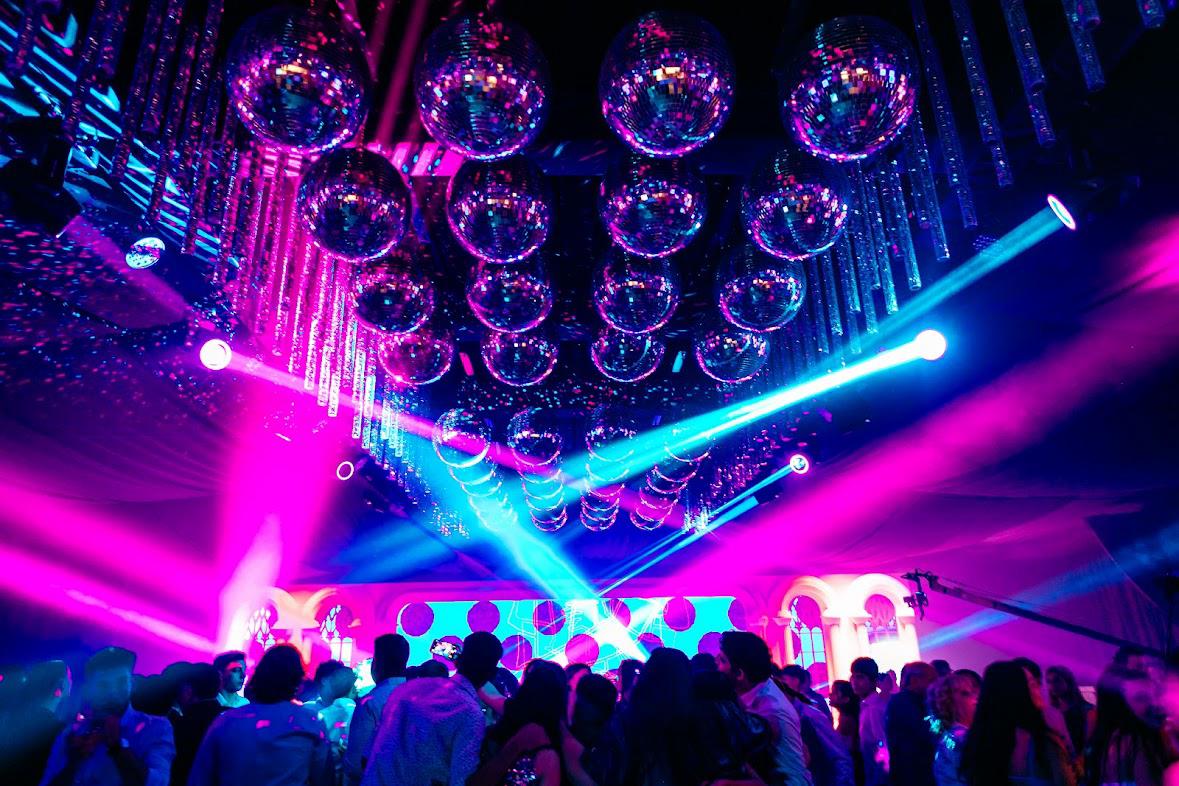 Bochas espejadas - Media 1