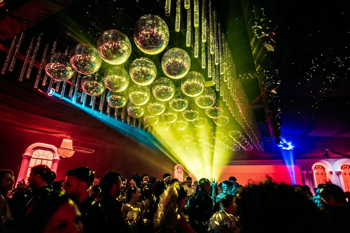 Bochas espejadas - Media 3