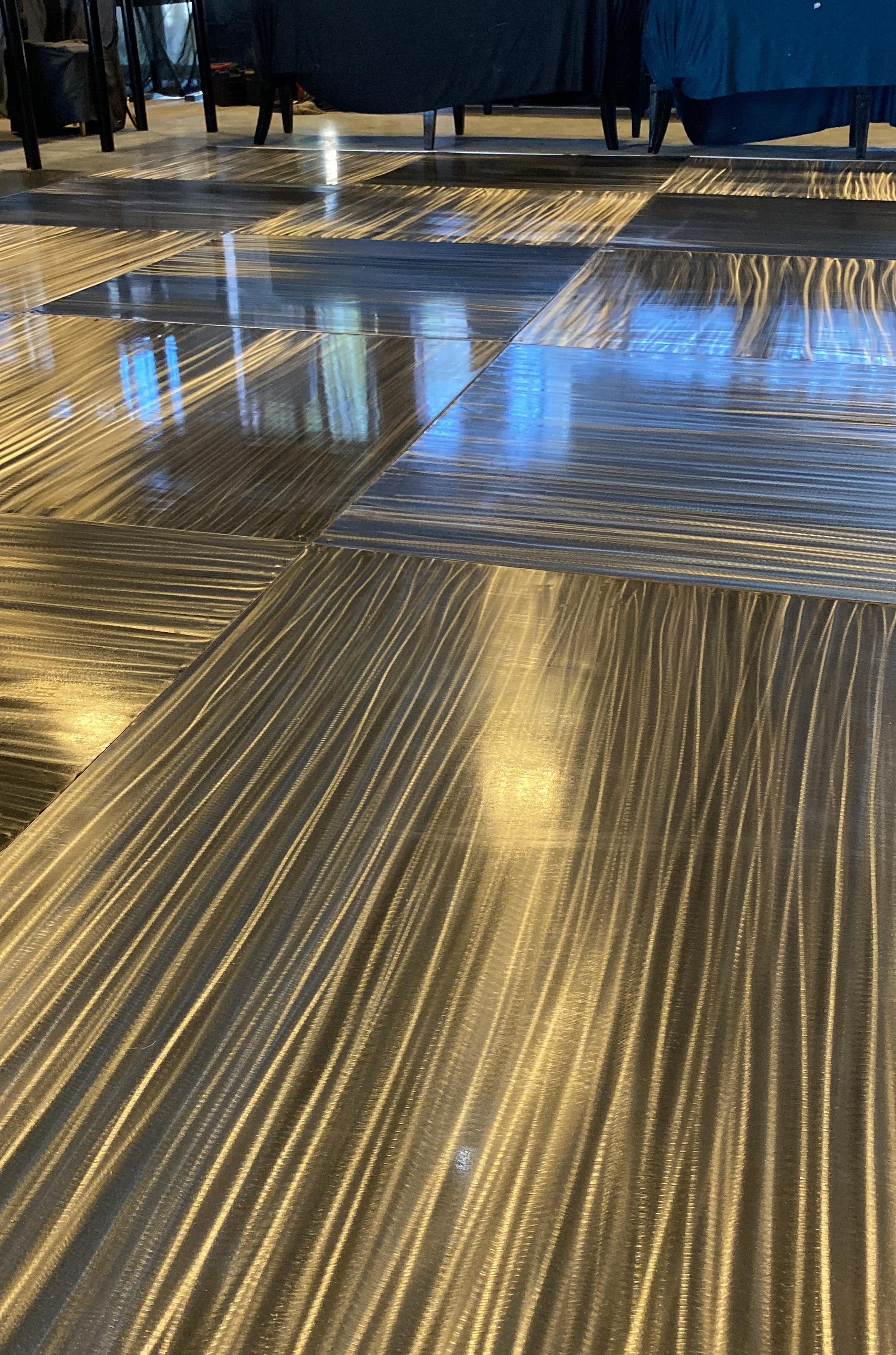 Pista de Acero Pulido - Media 2